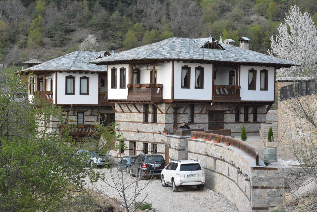 Къща за гости Лещенски Перли Екстериор снимка