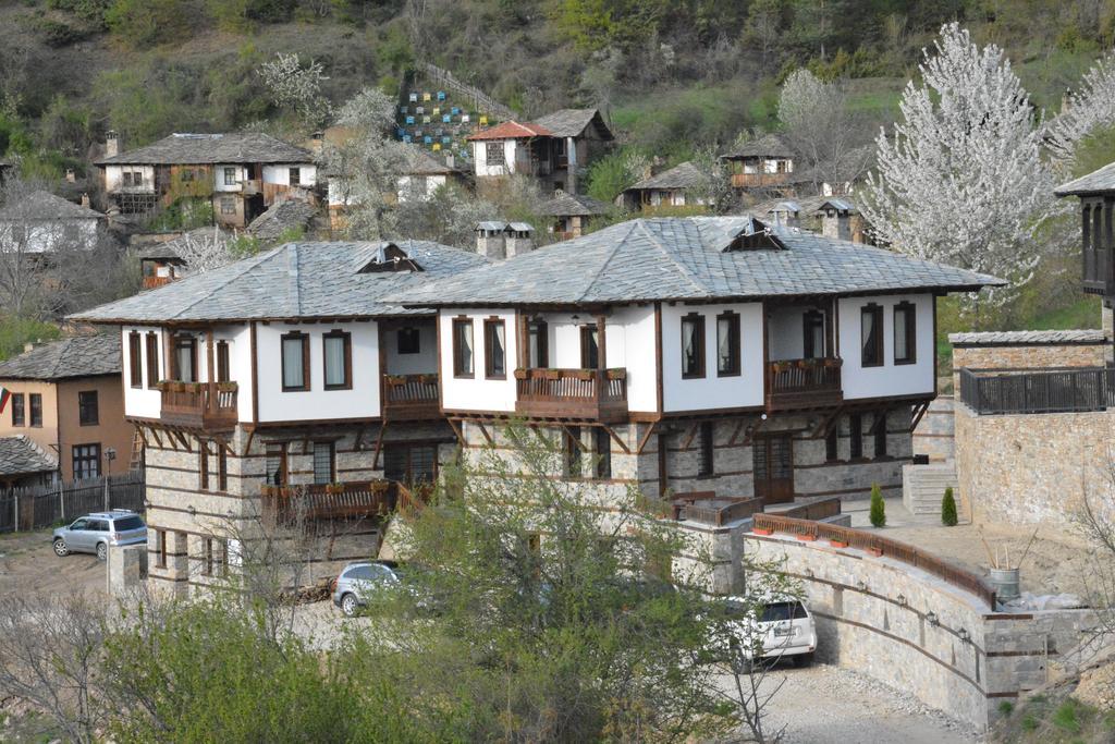 Къща за гости Лещенски Перли Екстериор снимка